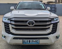 
										Toyota Land Cruiser ZX 2012 | Viatura Usada – Maputo full									